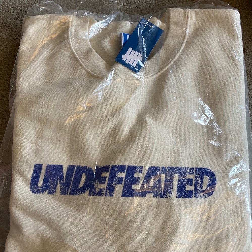 Undefeated Distressed Crewneck